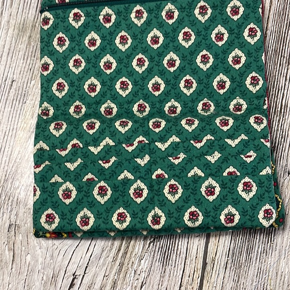 Retired Vera Bradley Wallet - Picture 4 of 7